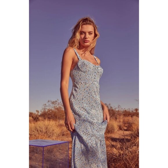 Astr Light Blue and Black Patterned Midi Dress - Picture 13 of 13